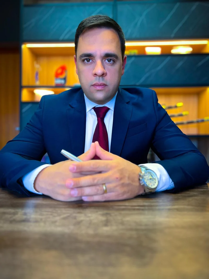 Dr. Ricardo Queiroz